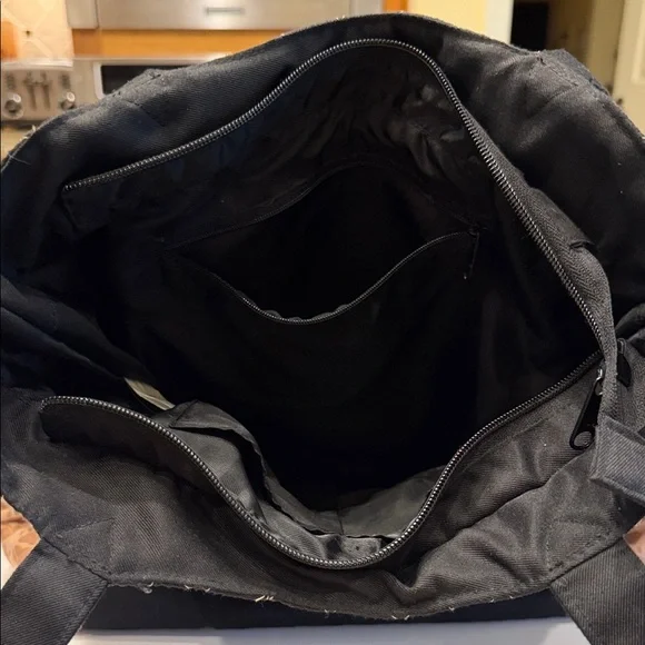 Bradford Exchange Cavalier King Charles Quilted Tote Bag Paw Prints on My Heart - Picture 7 of 9